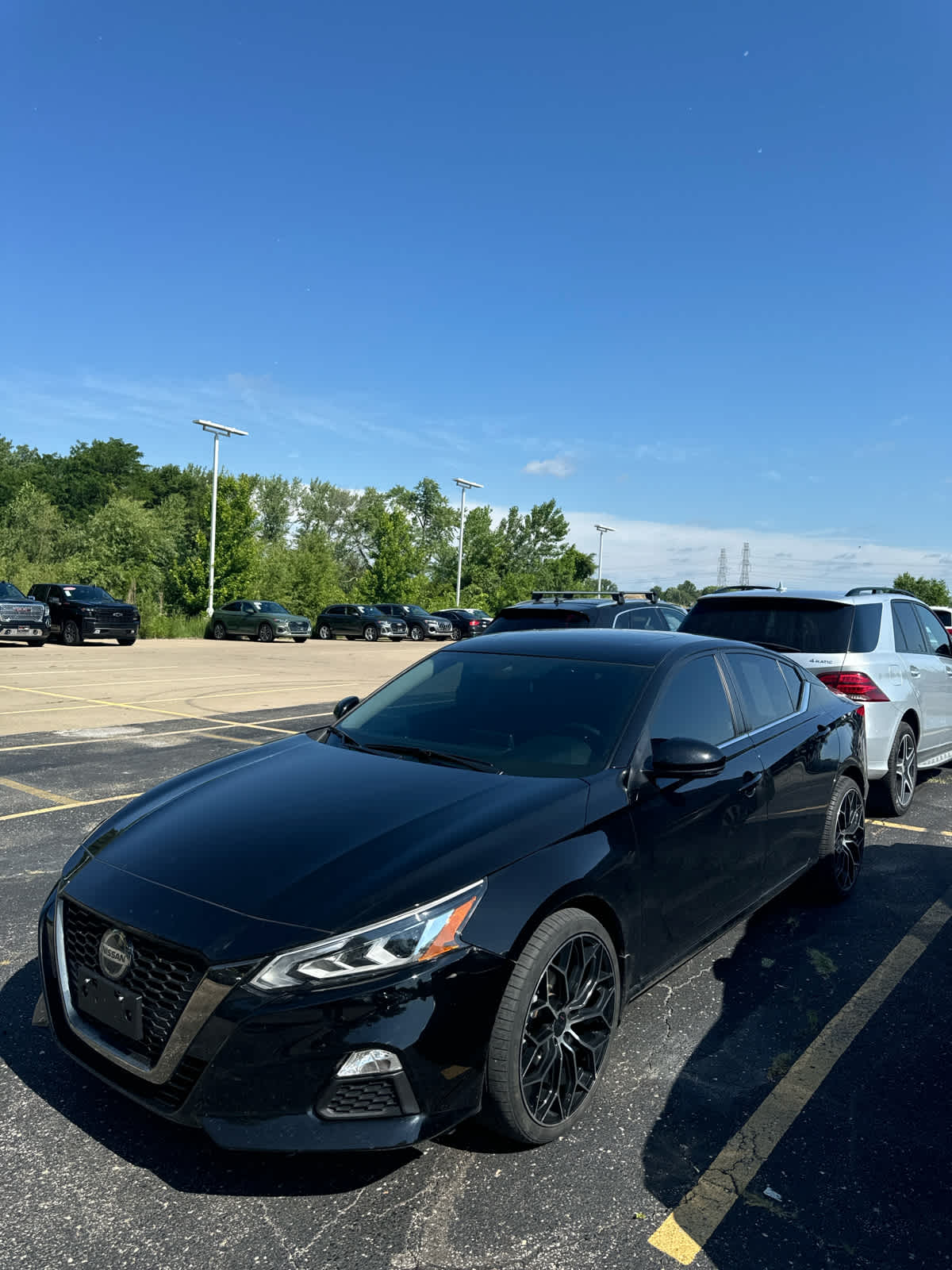 Thumbnail: 2020 Nissan Altima - 3