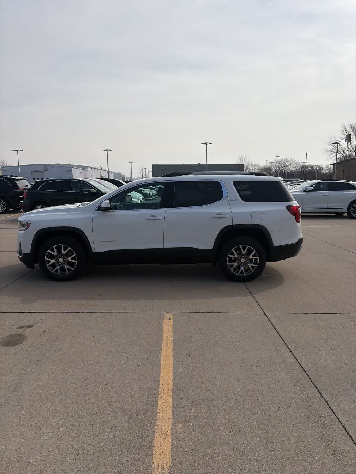 Thumbnail: 2023 GMC Acadia - 2