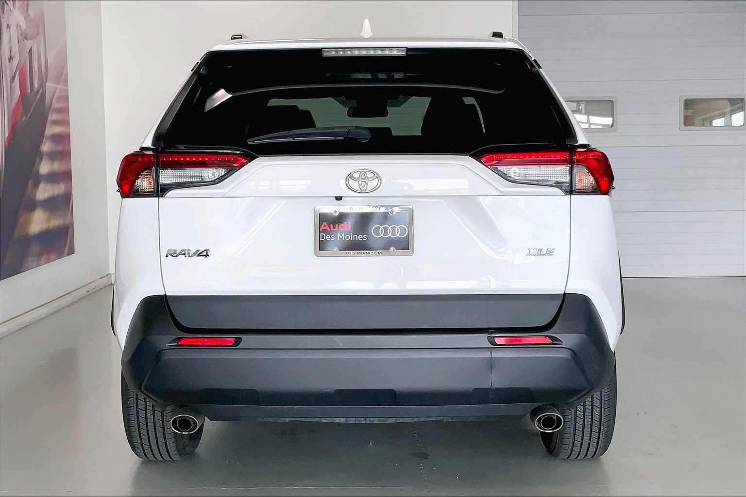 Thumbnail: 2021 Toyota RAV4 - 5