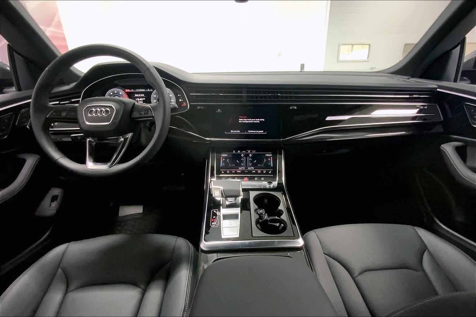 Thumbnail: 2026 Audi Q8 - 10