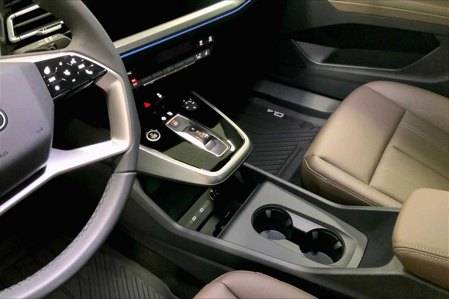 2025 Audi Q4 e-tron Premium Plus 17