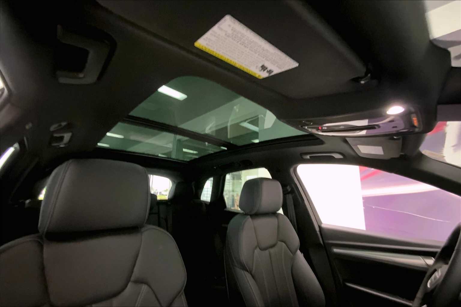 Thumbnail: 2025 Audi Q5 - 26