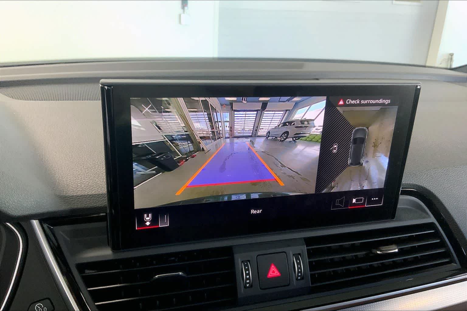 Thumbnail: 2025 Audi Q5 - 24