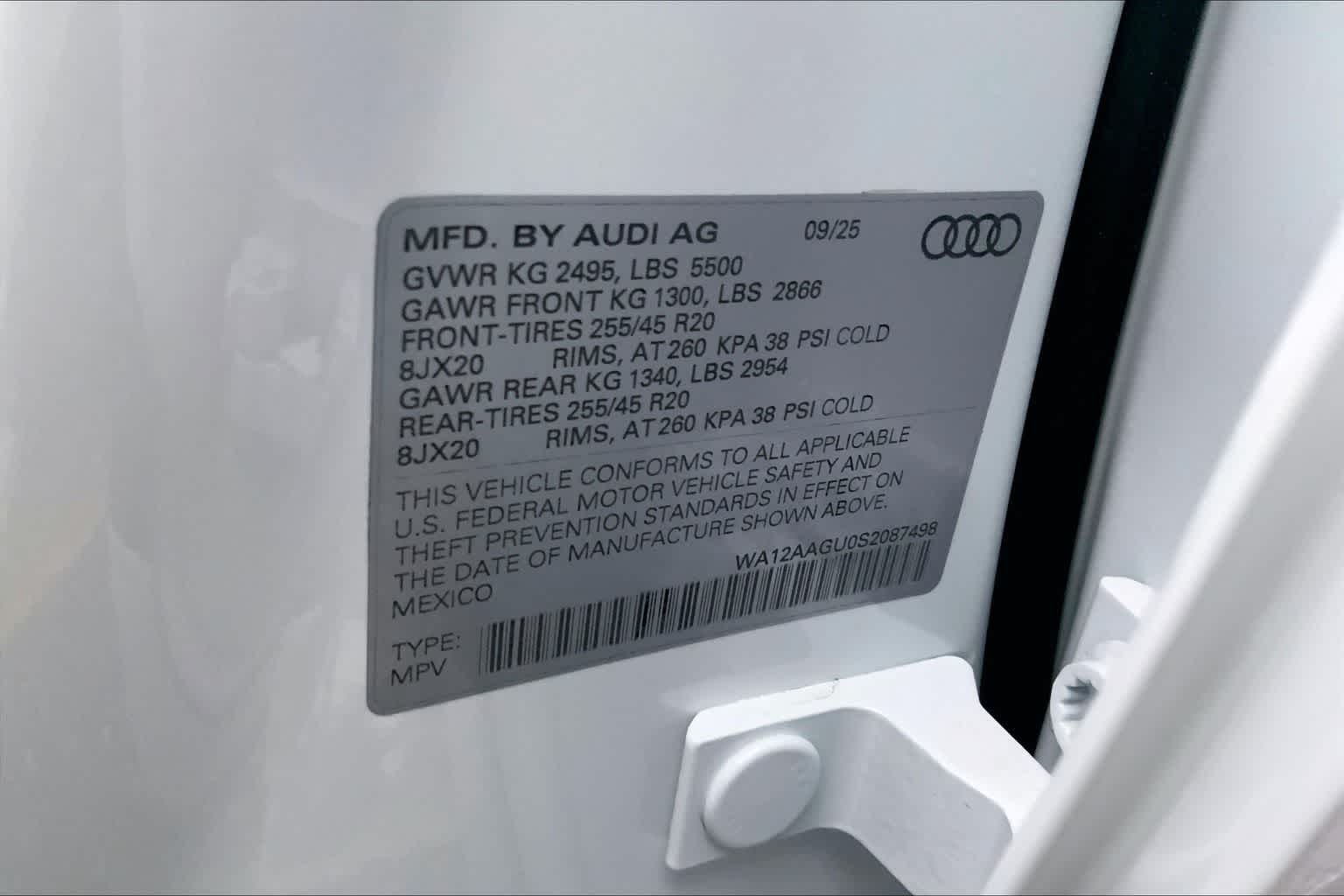 Thumbnail: 2025 Audi Q5 - 22