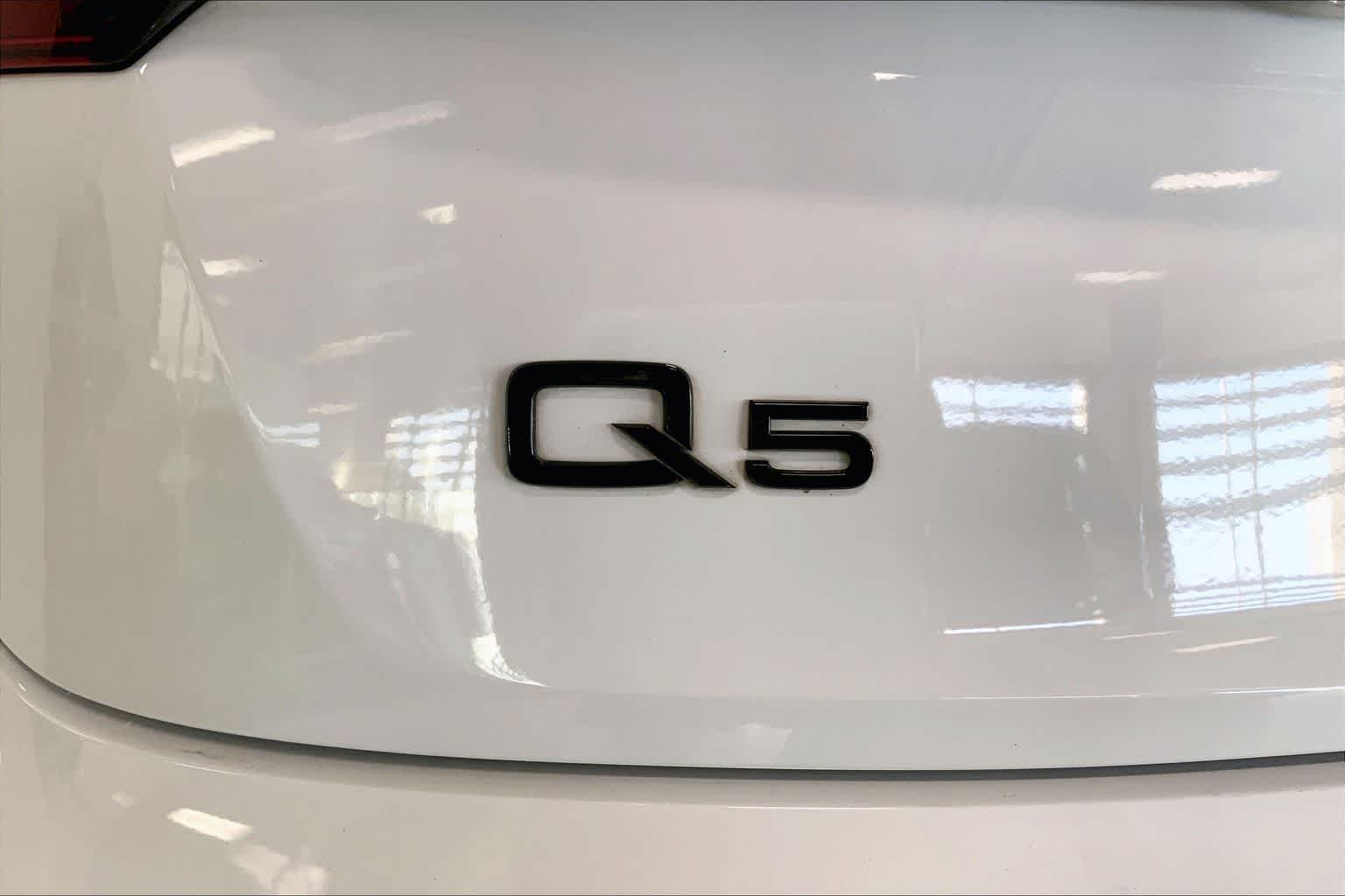 Thumbnail: 2023 Audi Q5 - 7