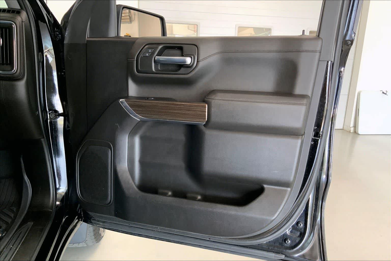 Thumbnail: 2022 Chevrolet Silverado 1500 - 27