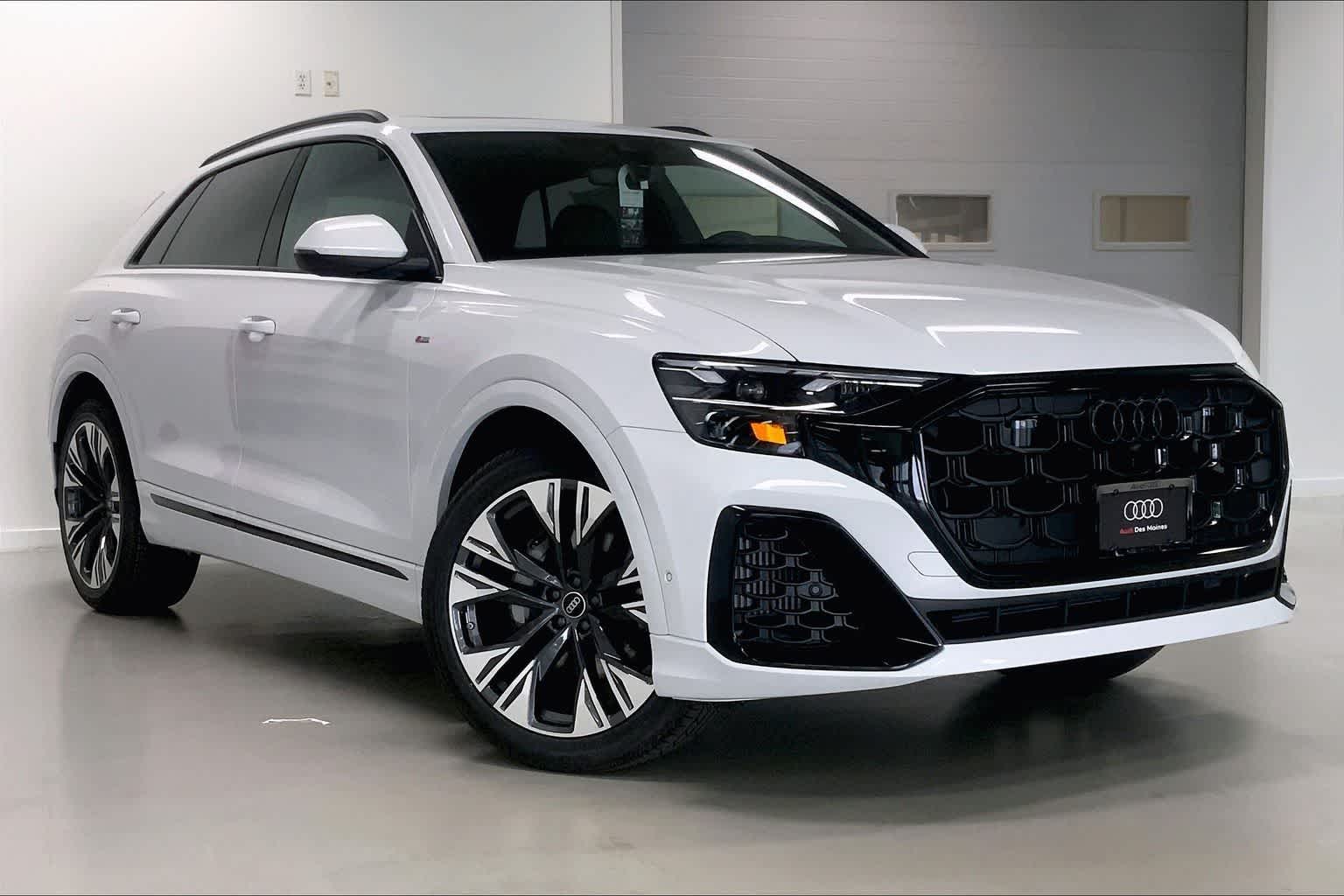 Thumbnail: 2026 Audi Q8 - 21