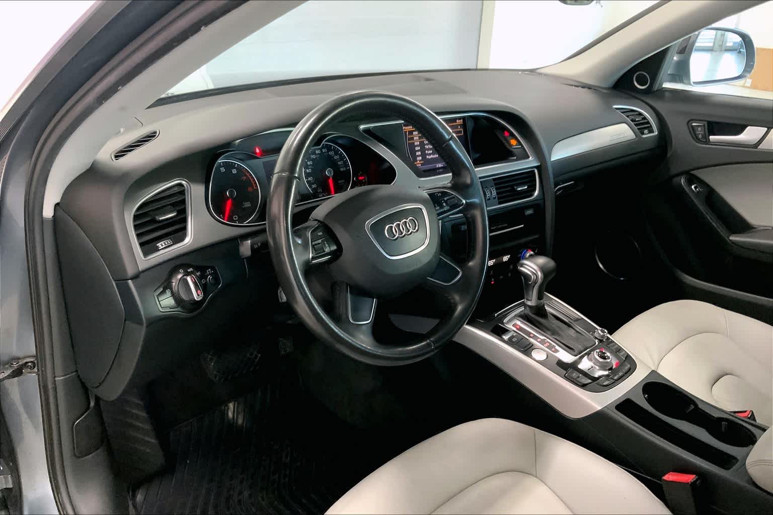 Used 2014 Audi allroad Premium with VIN WA1UFAFLXEA101209 for sale in Johnston, IA