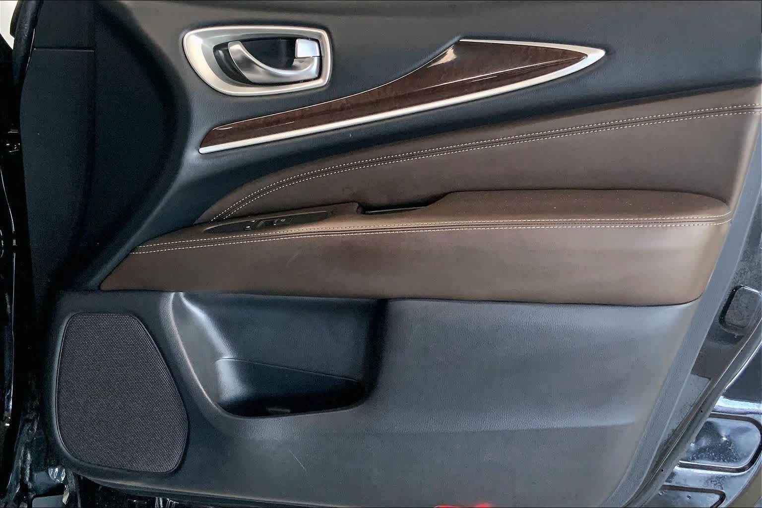 Thumbnail: 2017 INFINITI QX60 - 25