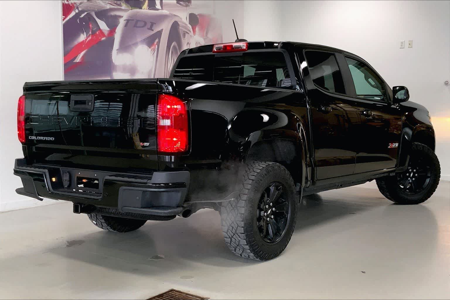 Thumbnail: 2022 Chevrolet Colorado - 22