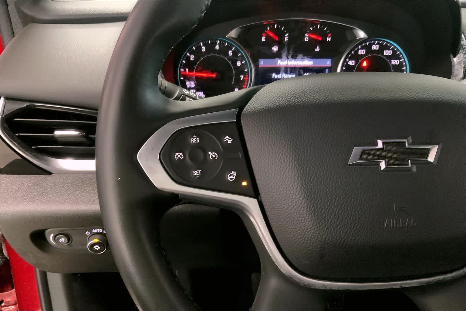 Thumbnail: 2023 Chevrolet Traverse - 22