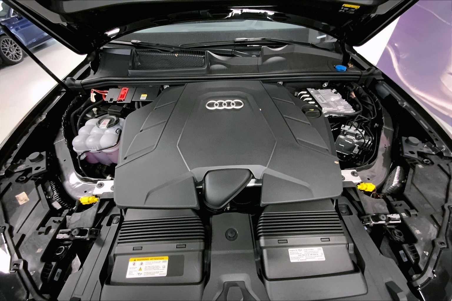 Thumbnail: 2026 Audi Q7 - 9