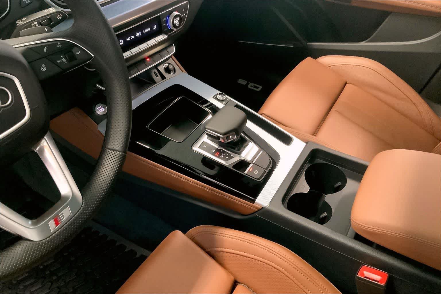 Thumbnail: 2025 Audi Q5 - 15