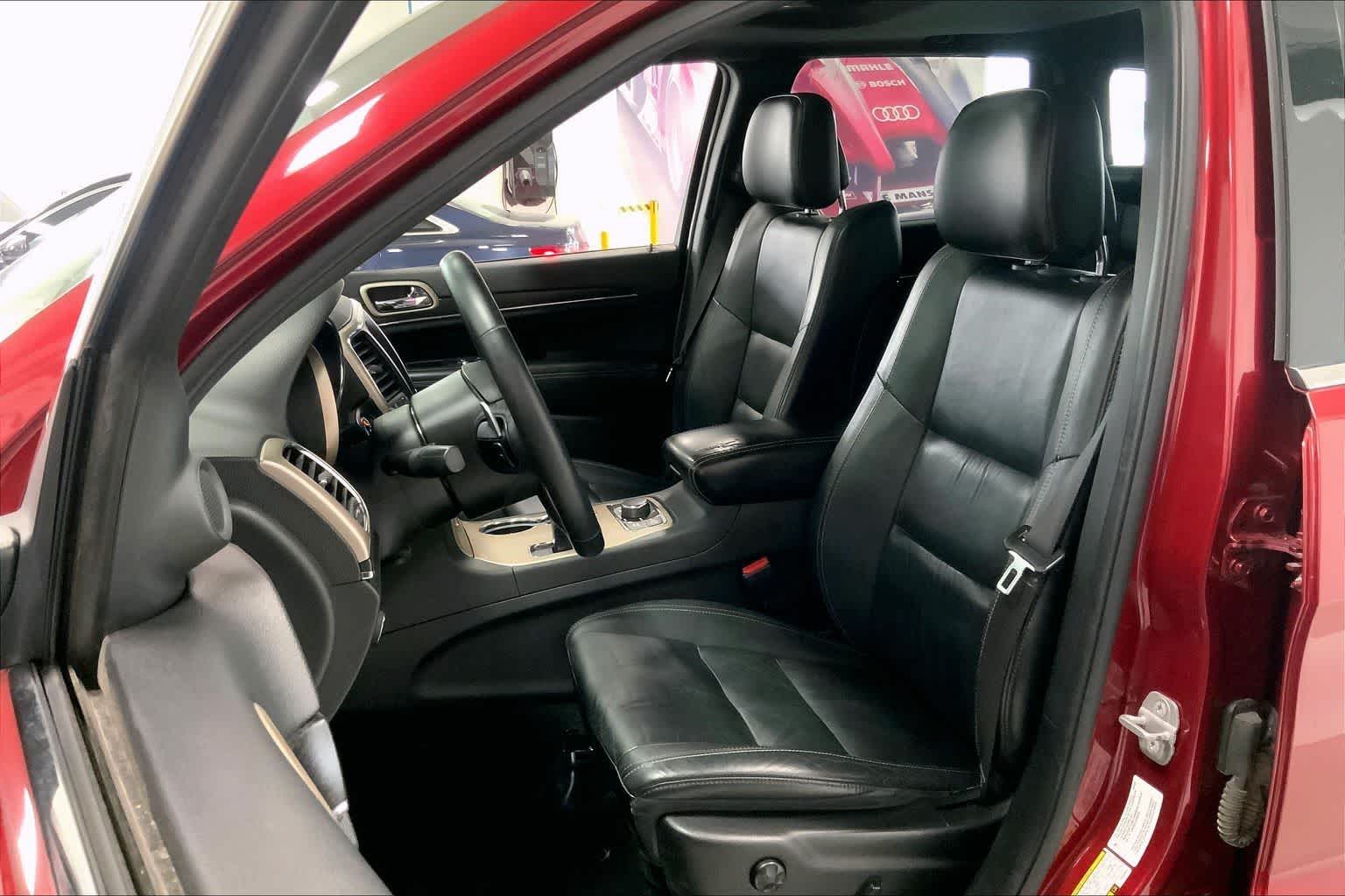 Thumbnail: 2014 Jeep Grand Cherokee - 9