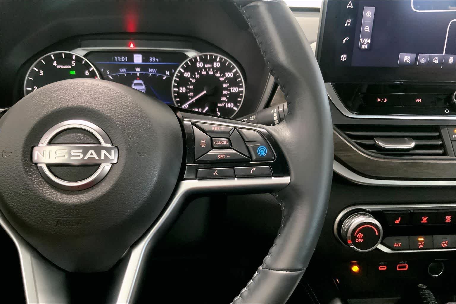 Thumbnail: 2023 Nissan Altima - 25