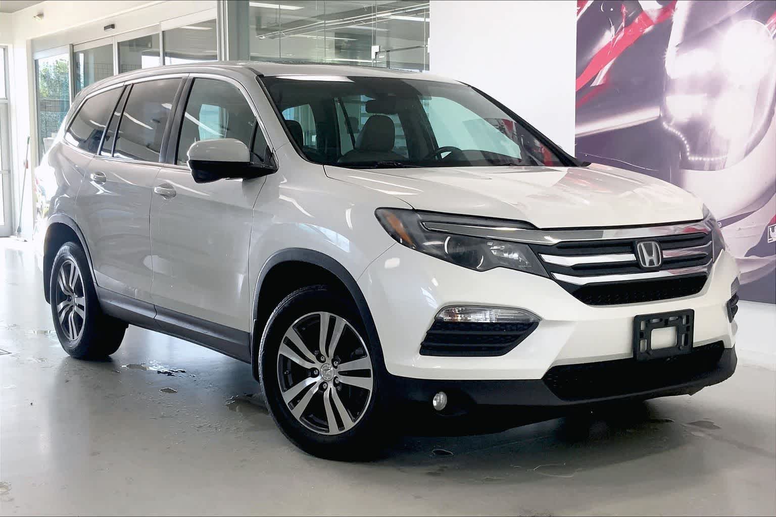 Thumbnail: 2016 Honda Pilot - 19