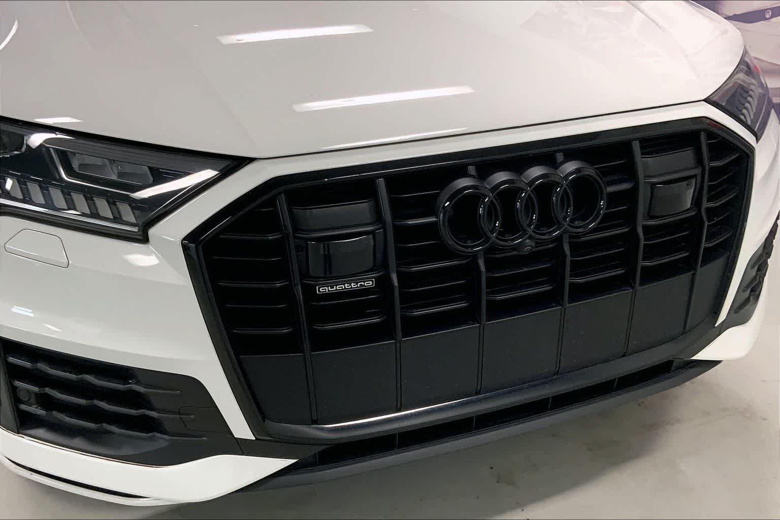 Thumbnail: 2023 Audi Q7 - 30