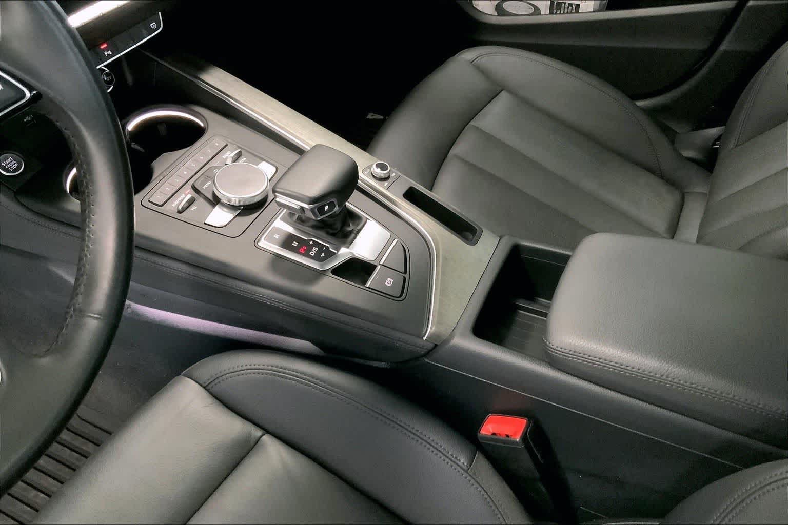 Thumbnail: 2019 Audi A4 - 16