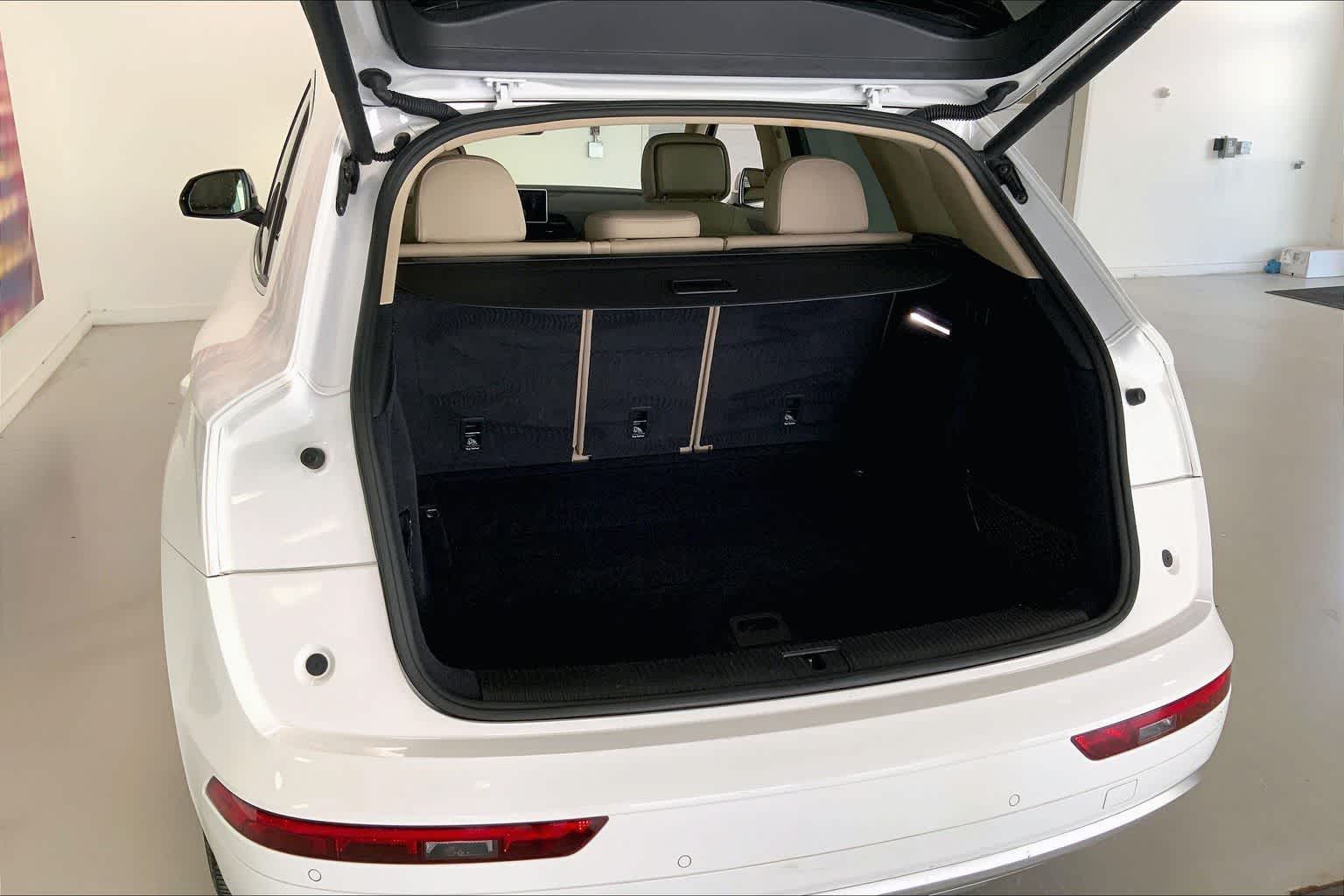 Thumbnail: 2020 Audi Q5 - 17