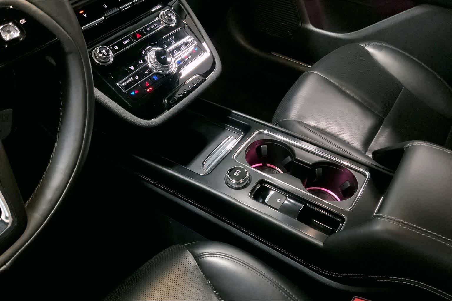 Thumbnail: 2021 Lincoln Corsair - 15