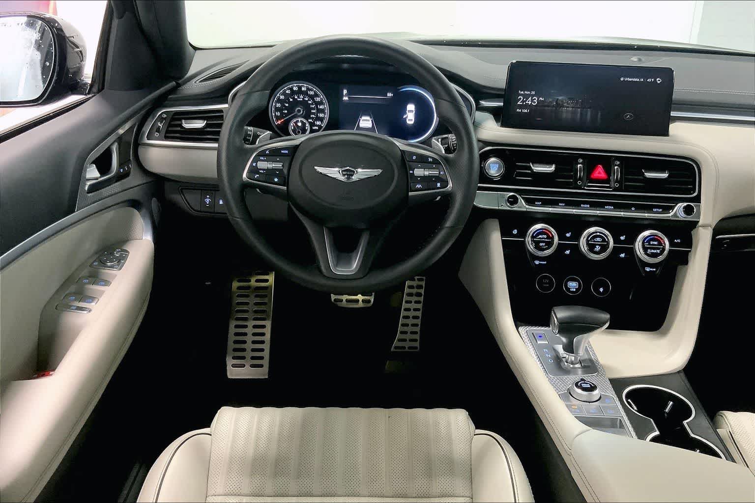 Thumbnail: 2023 Genesis G70 - 13