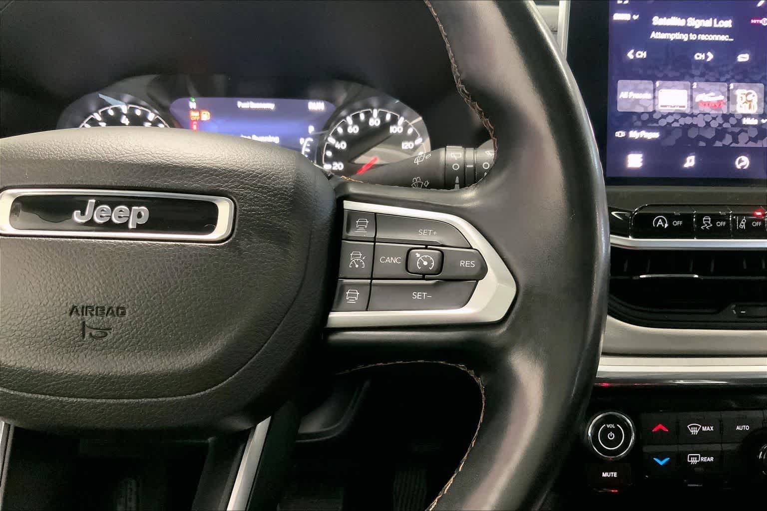 Thumbnail: 2022 Jeep Compass - 22