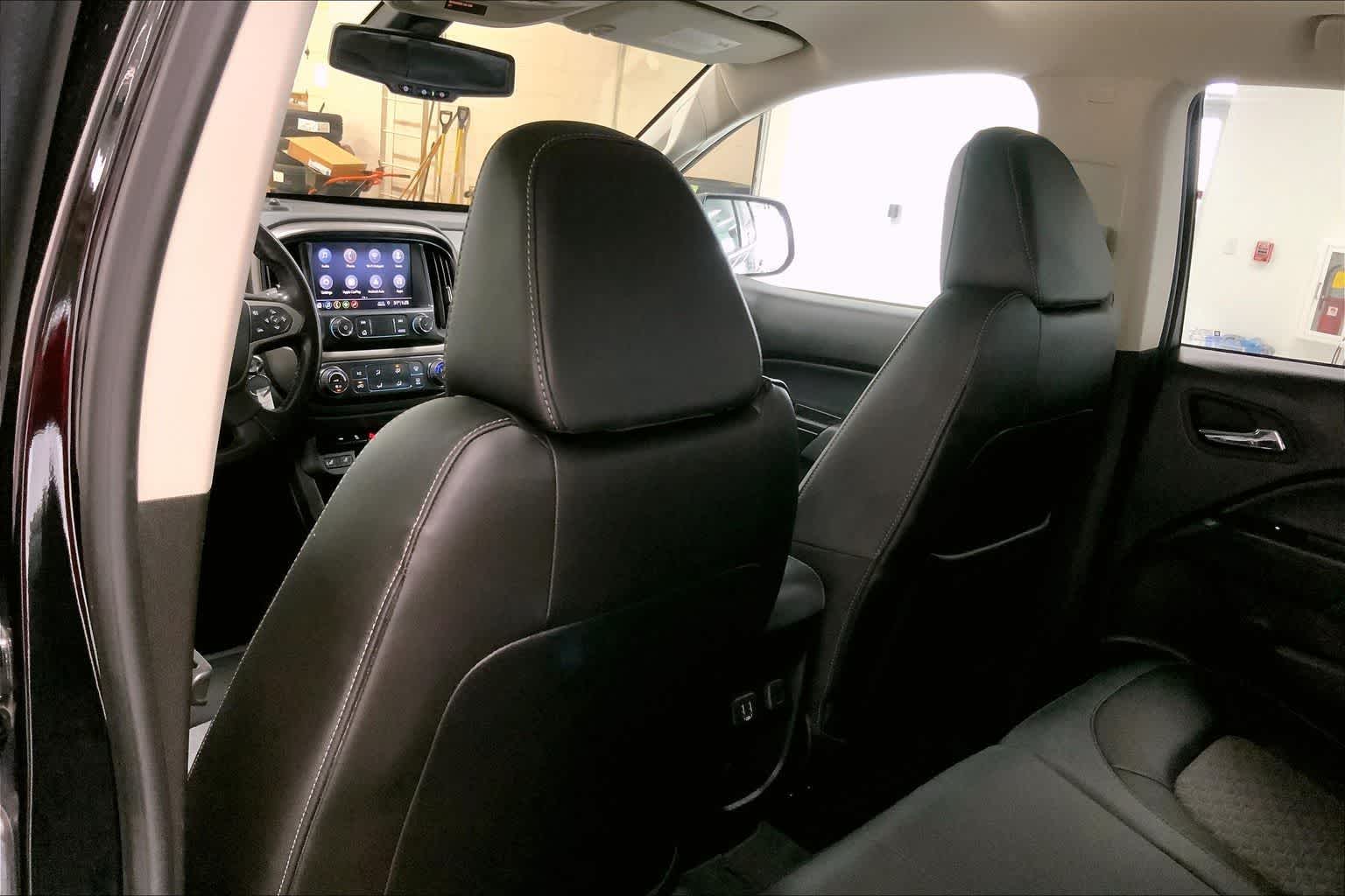 Thumbnail: 2022 Chevrolet Colorado - 12