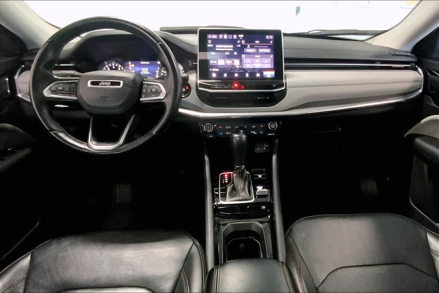 Thumbnail: 2022 Jeep Compass - 9