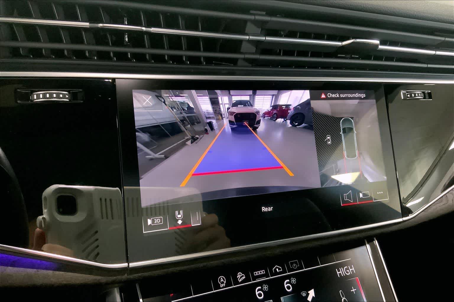 Thumbnail: 2022 Audi Q8 - 22