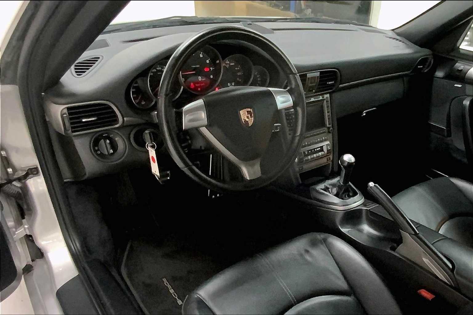 Thumbnail: 2007 Porsche 911 - 9
