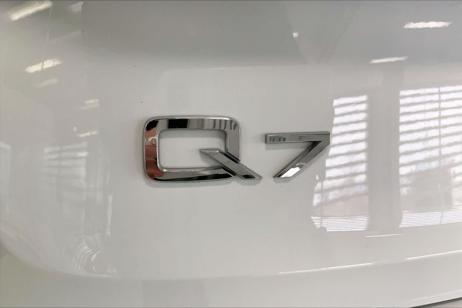 Thumbnail: 2023 Audi Q7 - 7