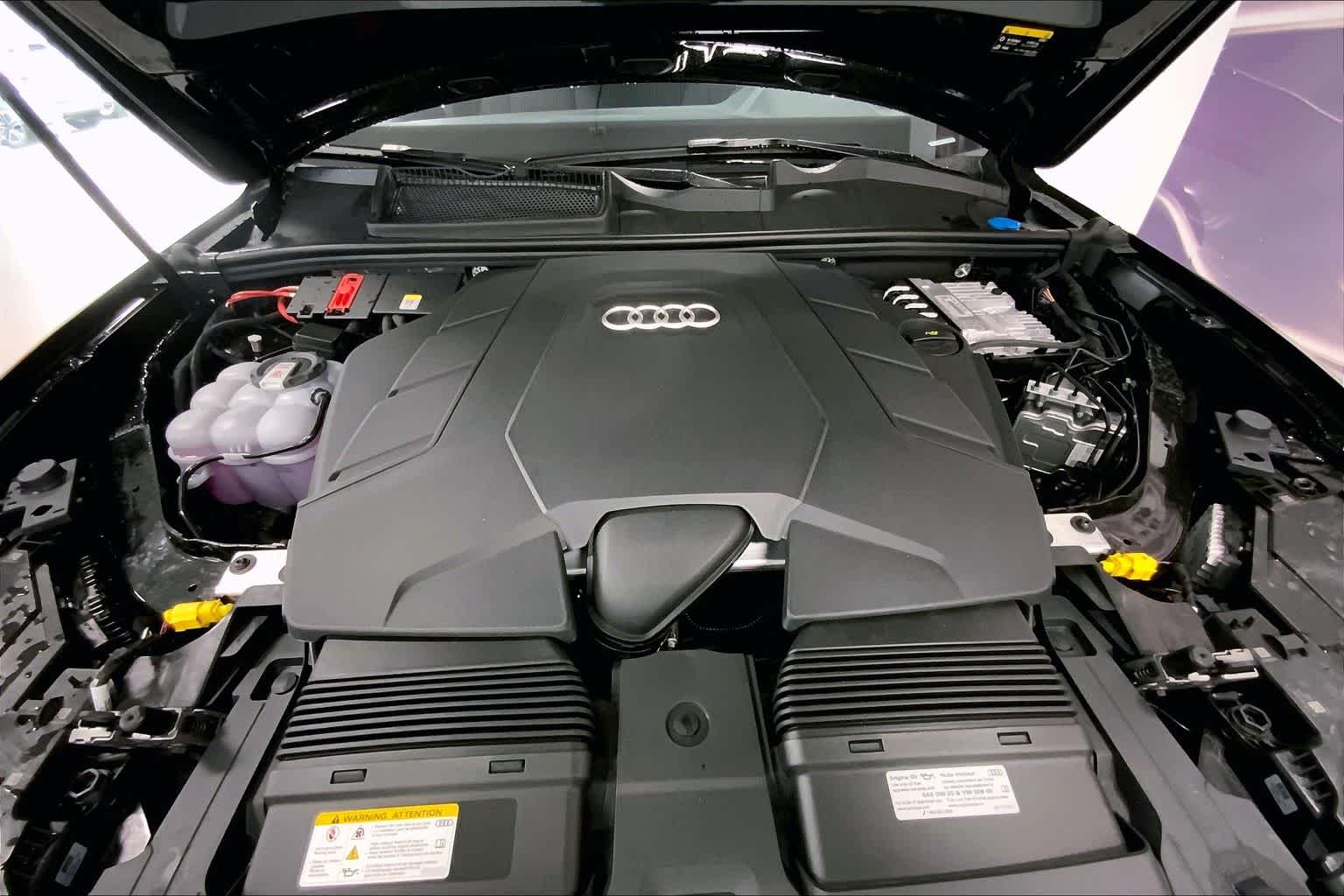 Thumbnail: 2026 Audi Q7 - 8