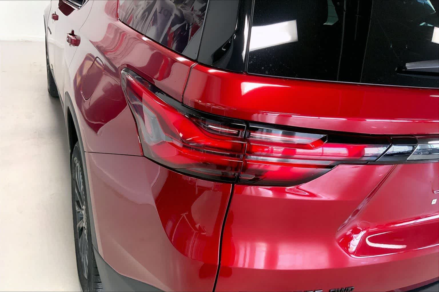 Thumbnail: 2023 Chevrolet Traverse - 30