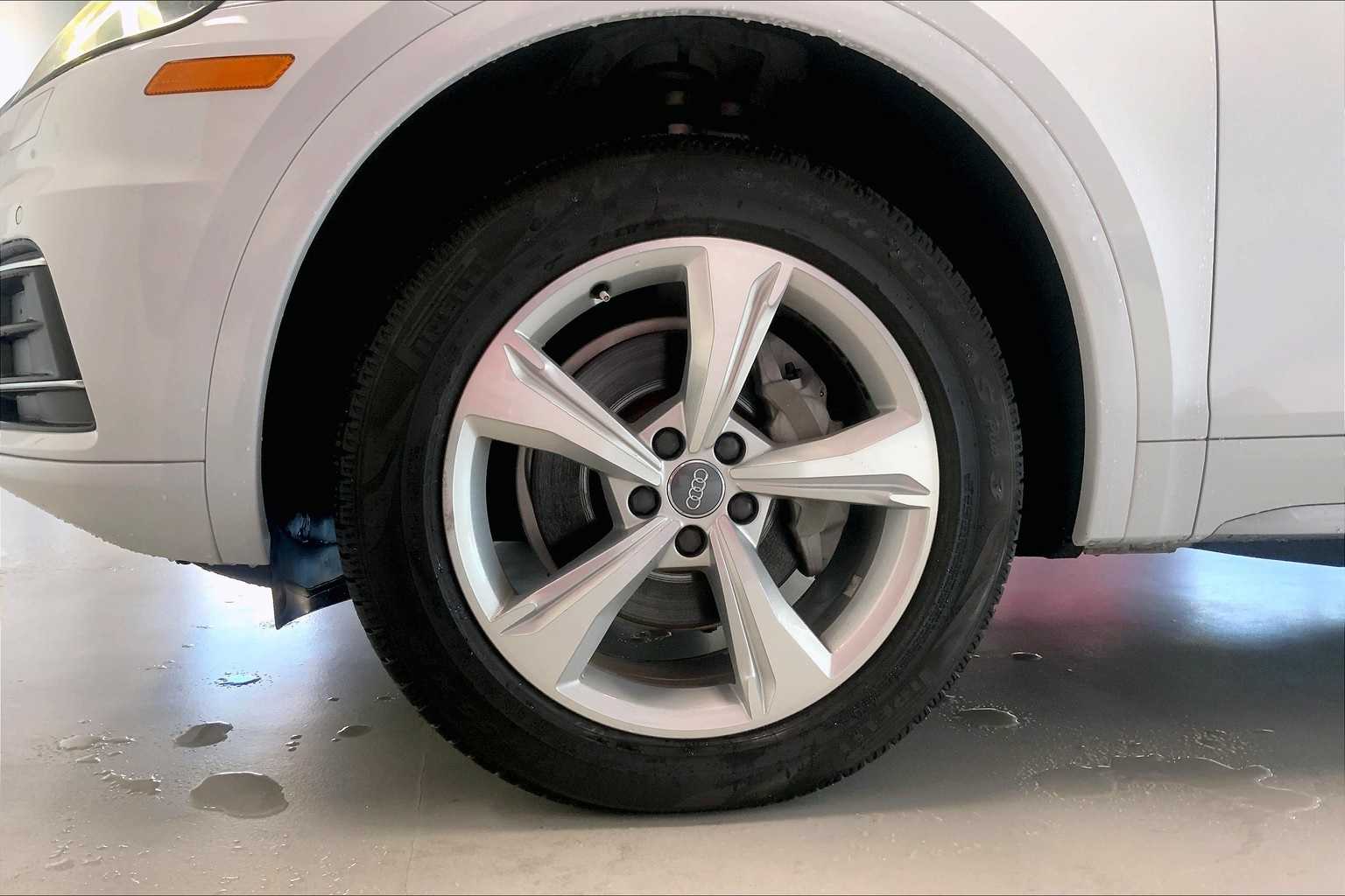 Thumbnail: 2020 Audi Q5 - 8