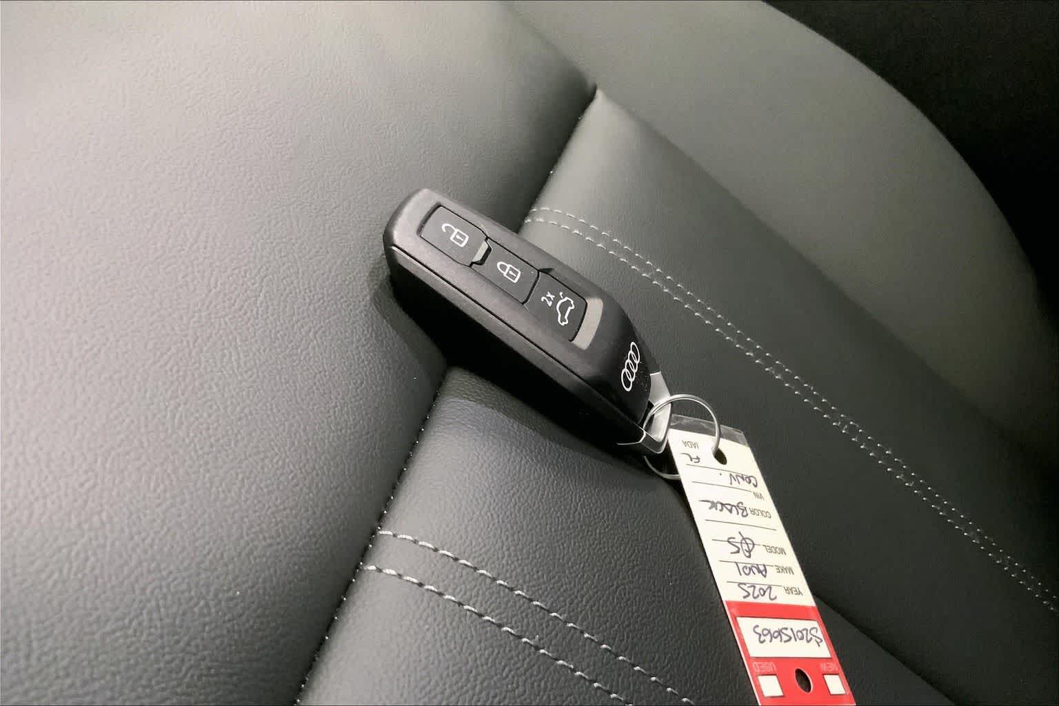 Thumbnail: 2025 Audi Q5 - 19