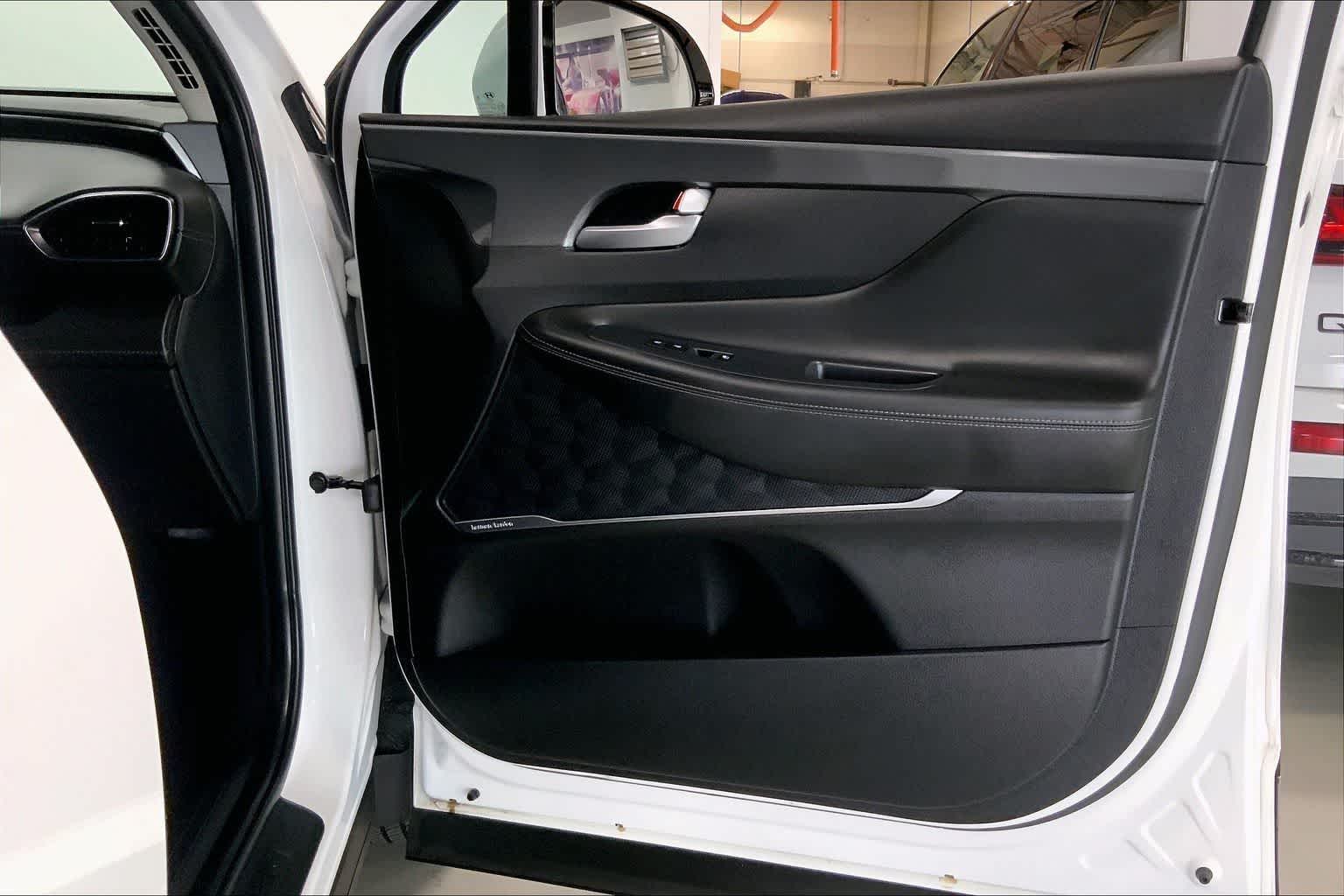 Thumbnail: 2023 Hyundai Santa Fe - 25