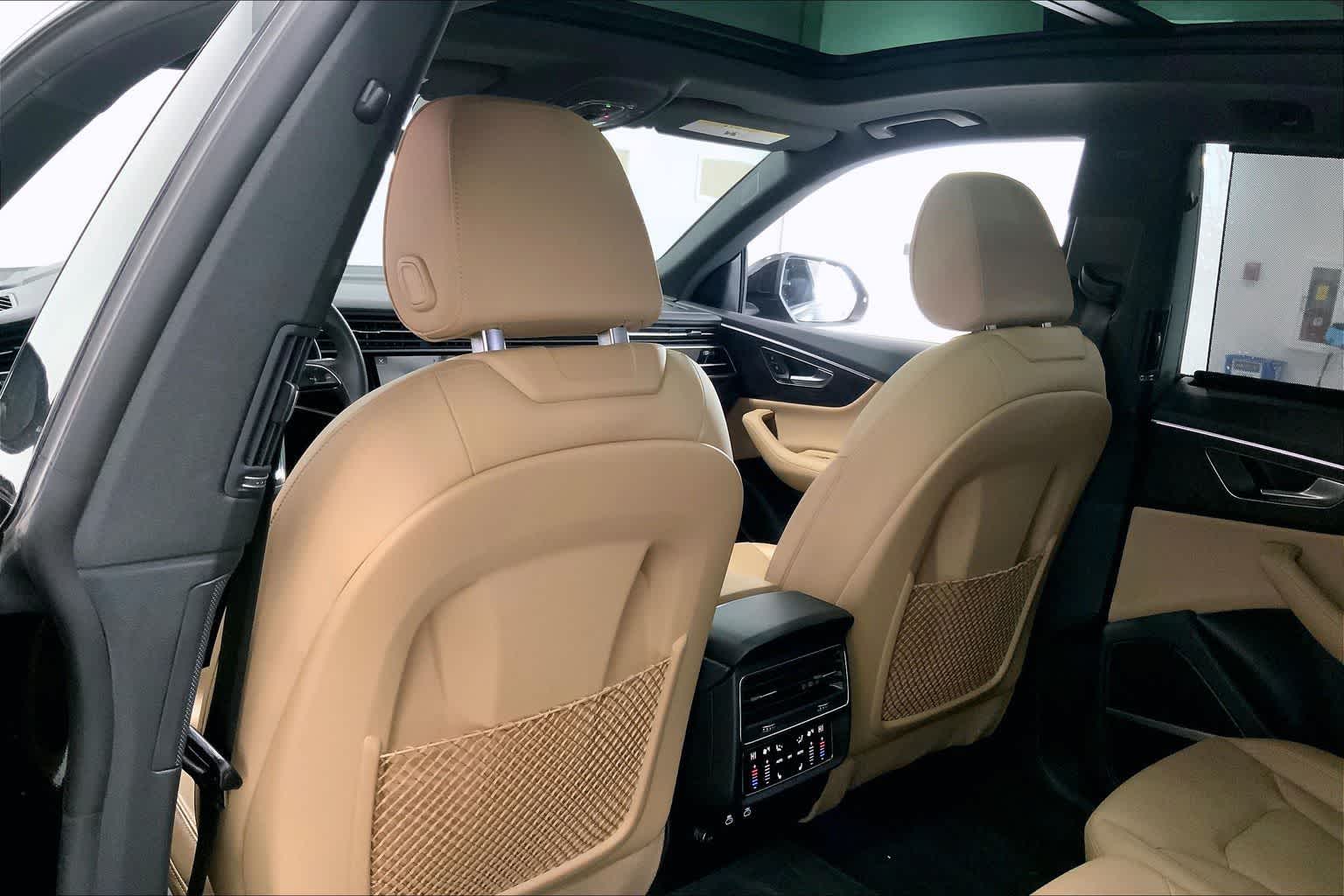 Thumbnail: 2023 Audi Q8 - 10