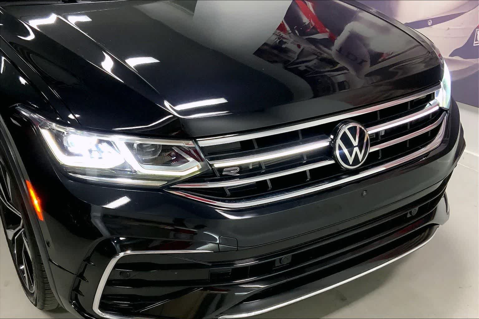 Thumbnail: 2023 Volkswagen Tiguan - 32