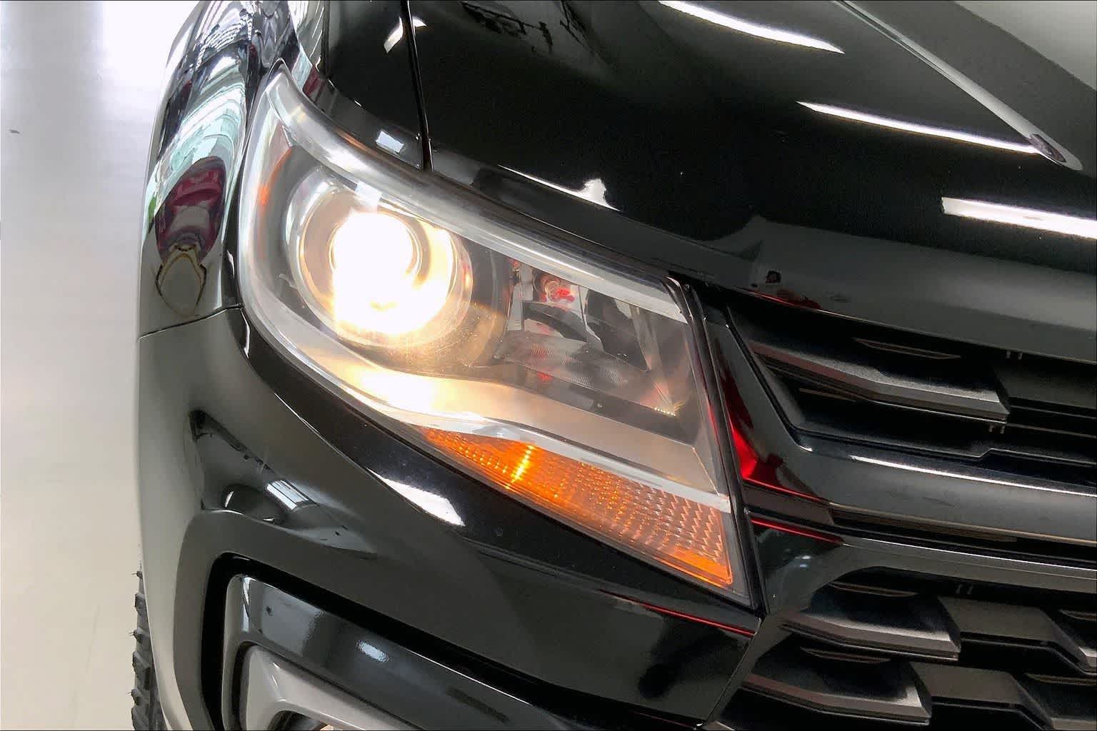 Thumbnail: 2022 Chevrolet Colorado - 31