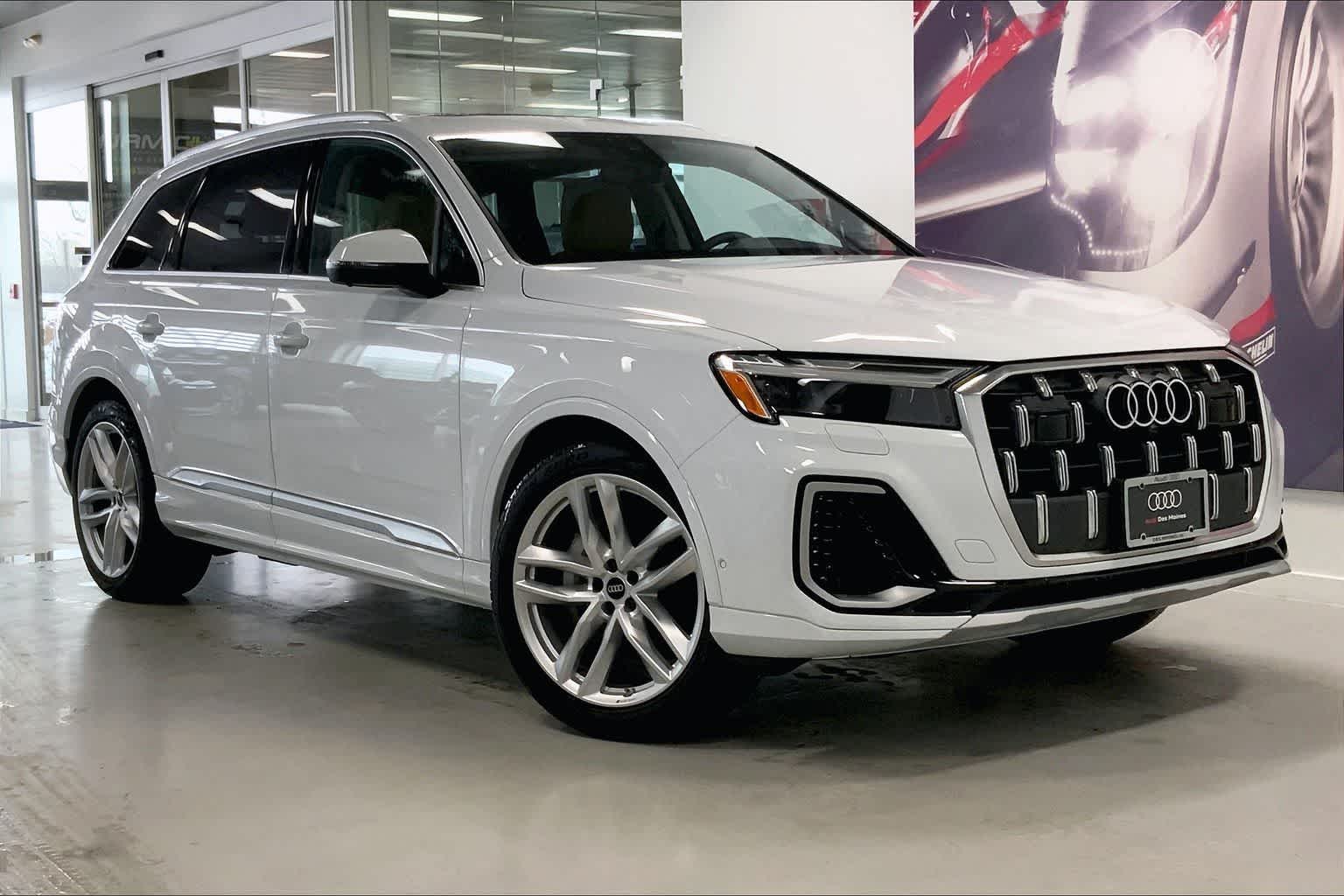 Thumbnail: 2025 Audi Q7 - 21