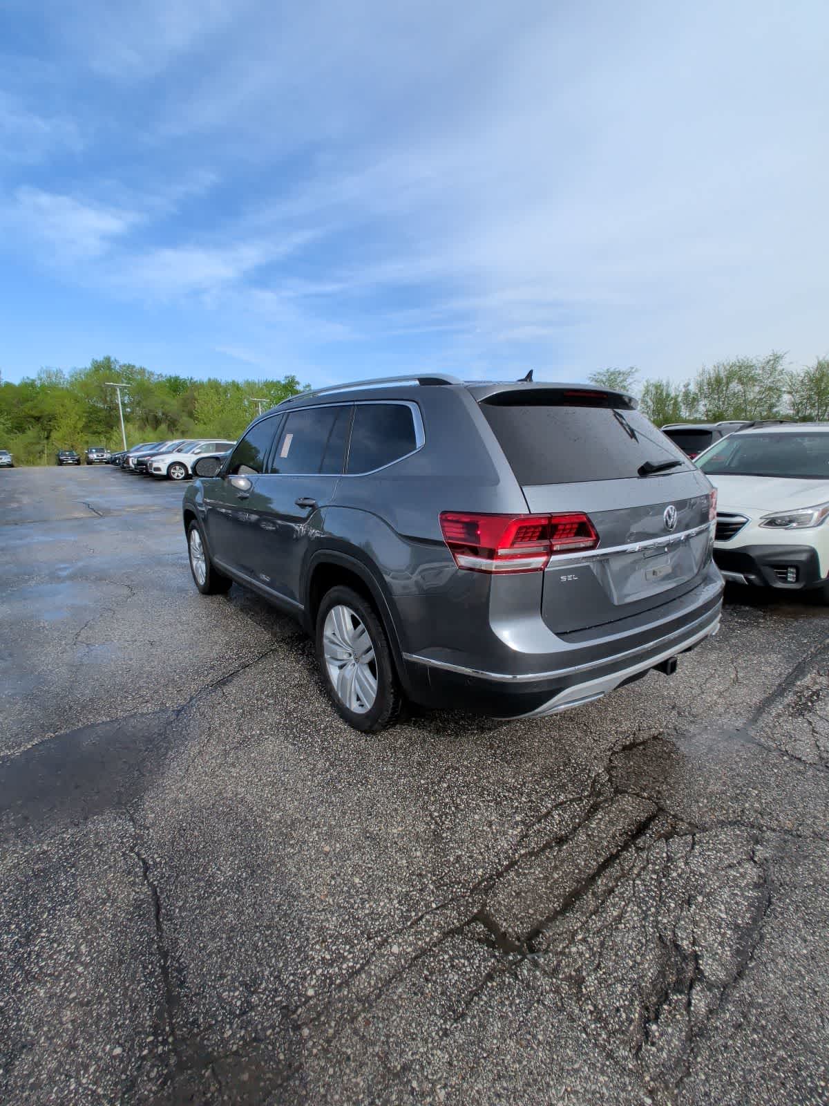 Thumbnail: 2018 Volkswagen Atlas - 4