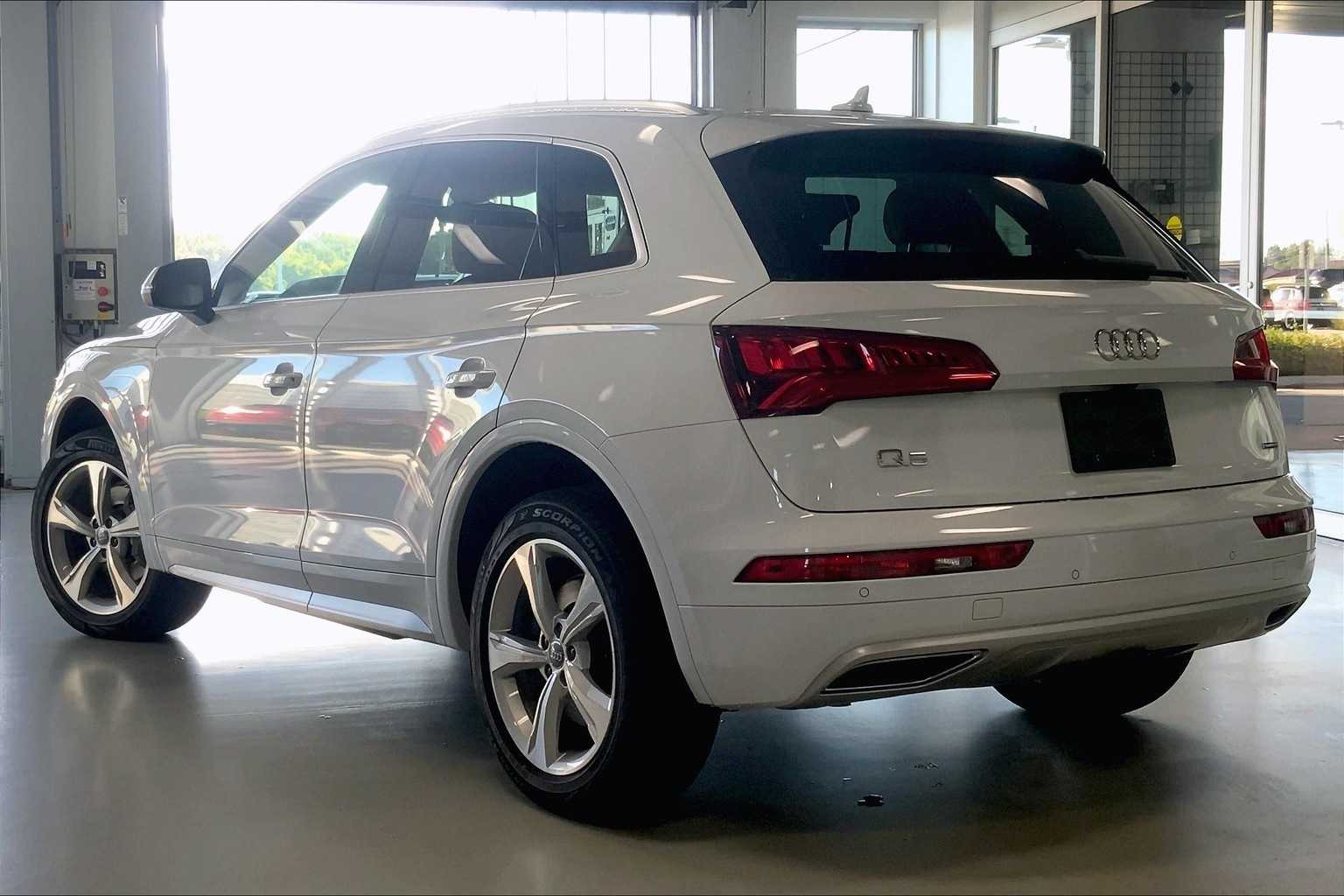 Thumbnail: 2020 Audi Q5 - 4