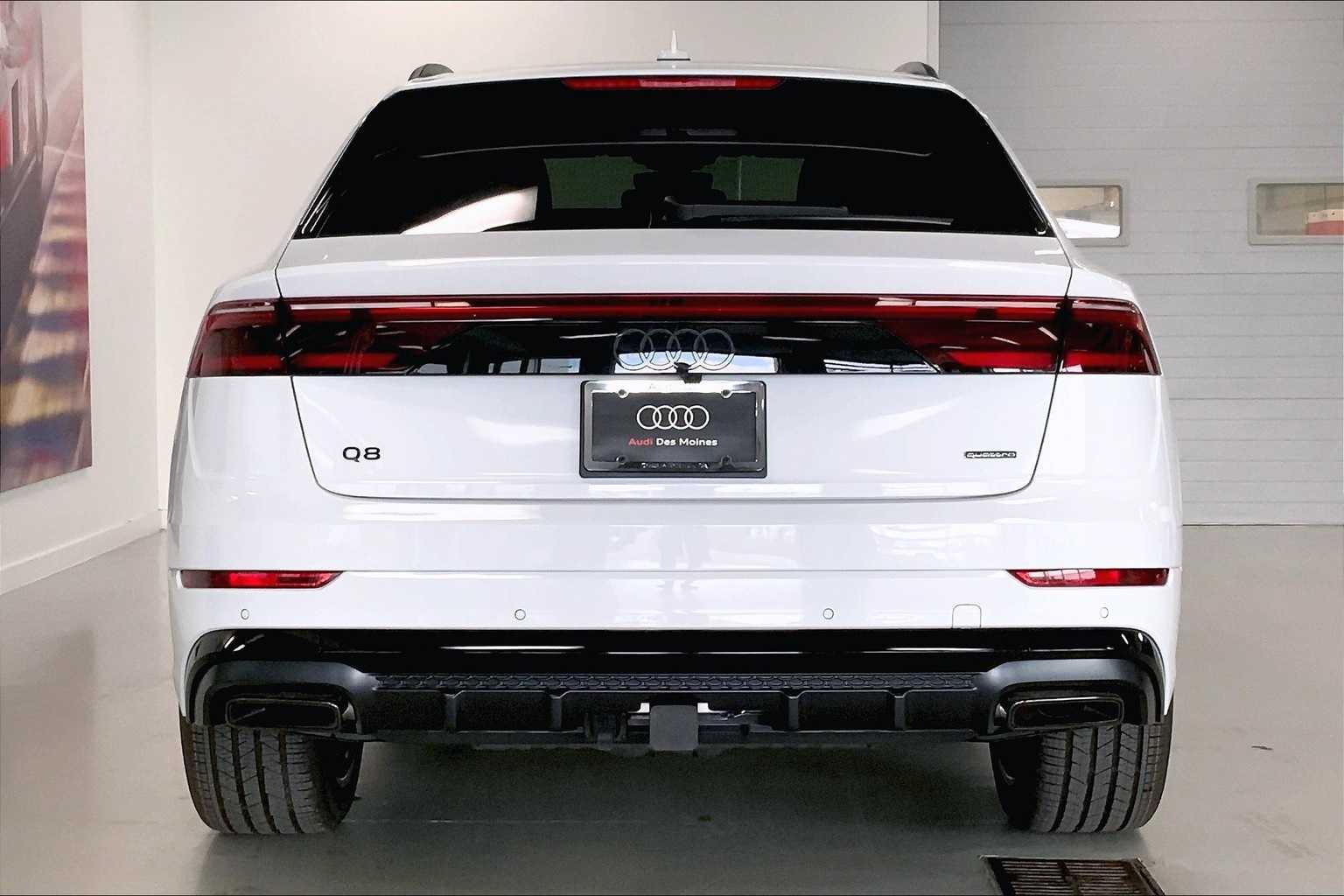 Thumbnail: 2025 Audi Q8 - 5