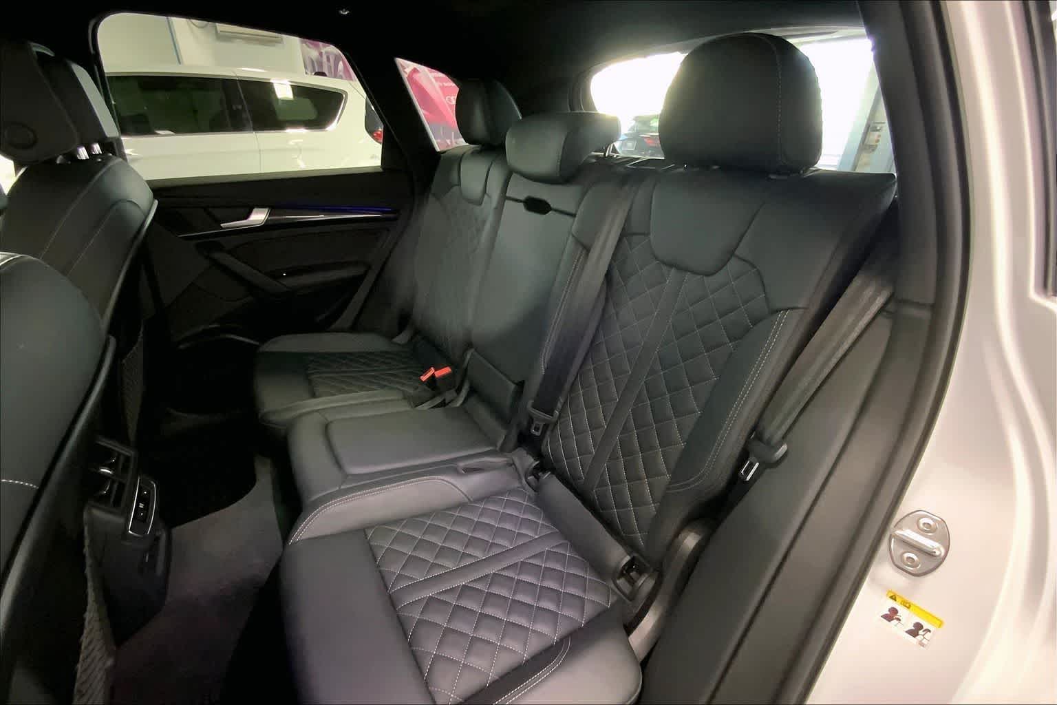 Thumbnail: 2025 Audi SQ5 - 29