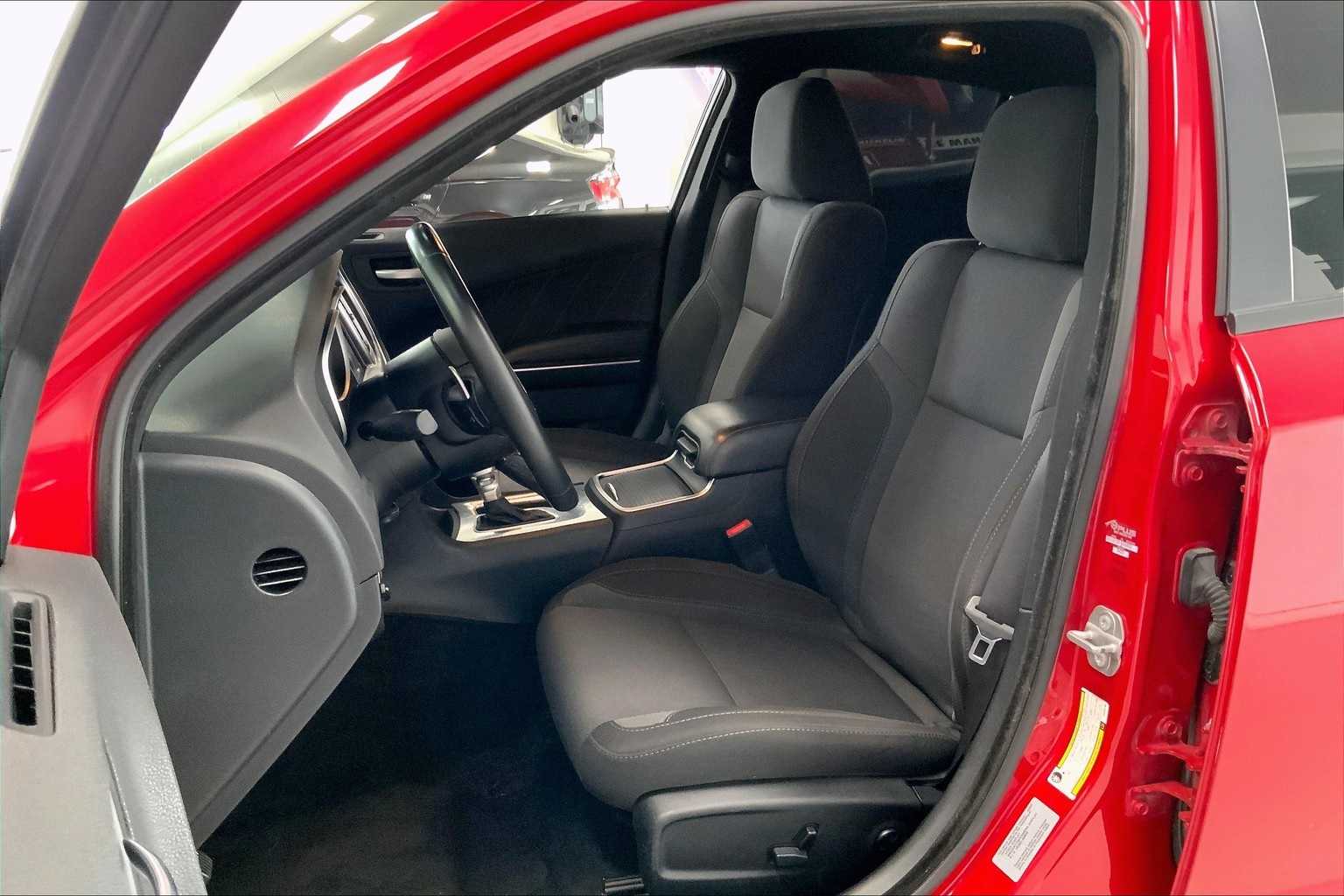 2016 Dodge Charger R/T 10