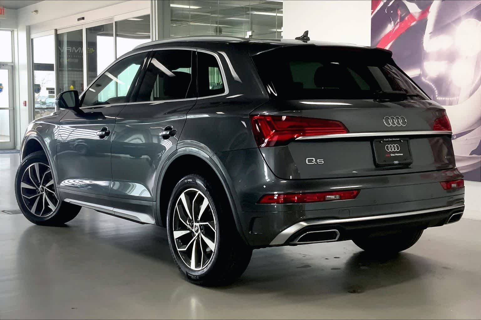 Thumbnail: 2023 Audi Q5 - 4