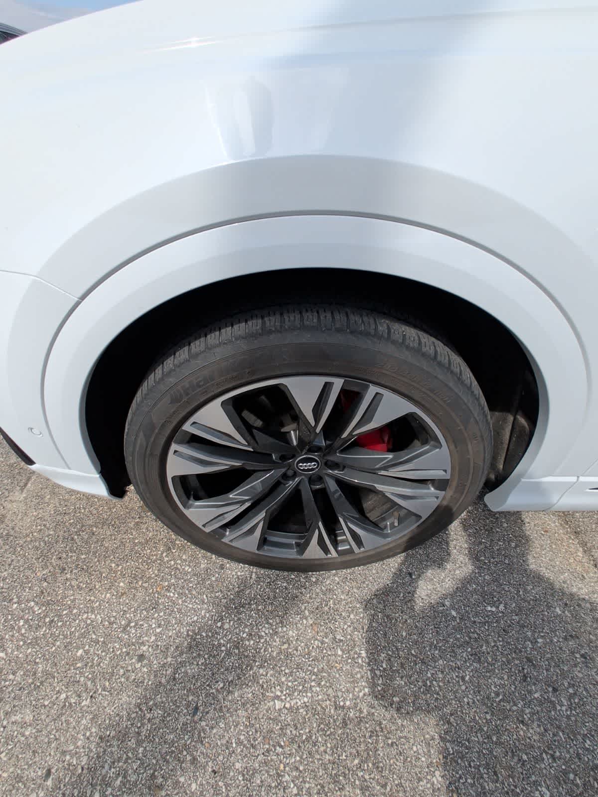 Thumbnail: 2021 Audi Q8 - 12