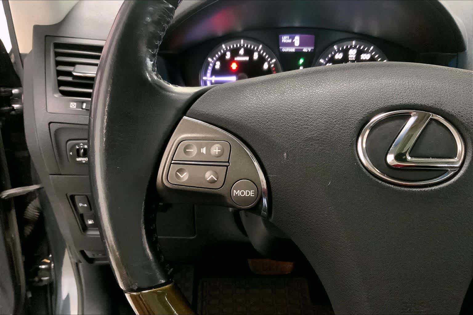 Thumbnail: 2011 Lexus ES - 23