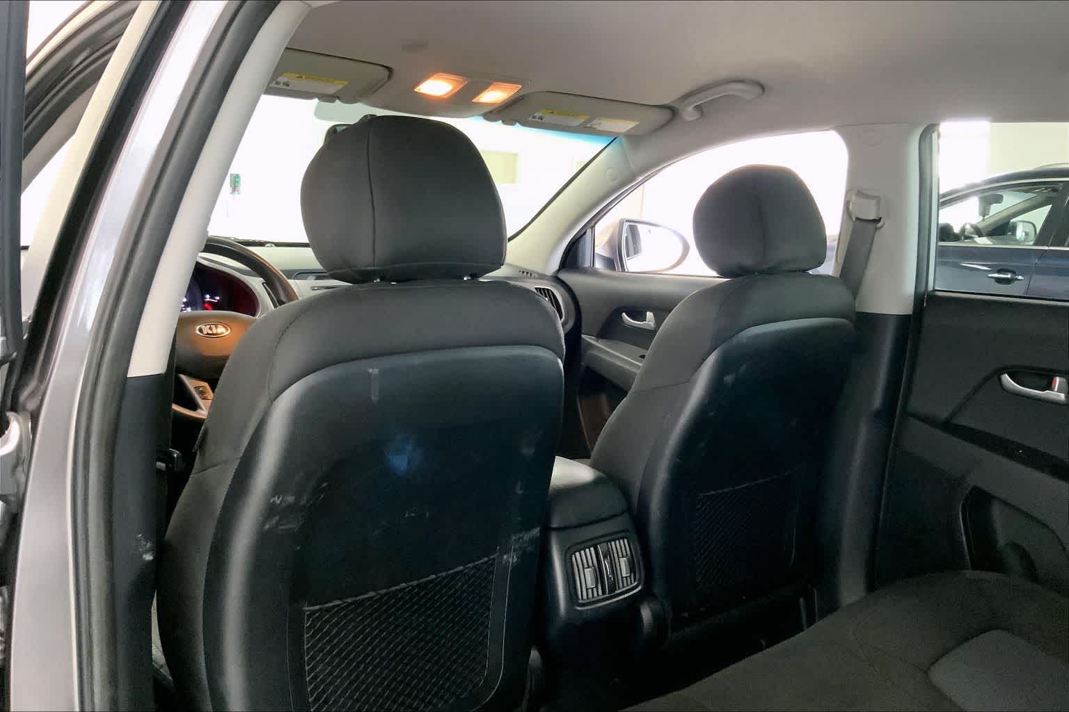 Thumbnail: 2015 Kia Sportage - 11