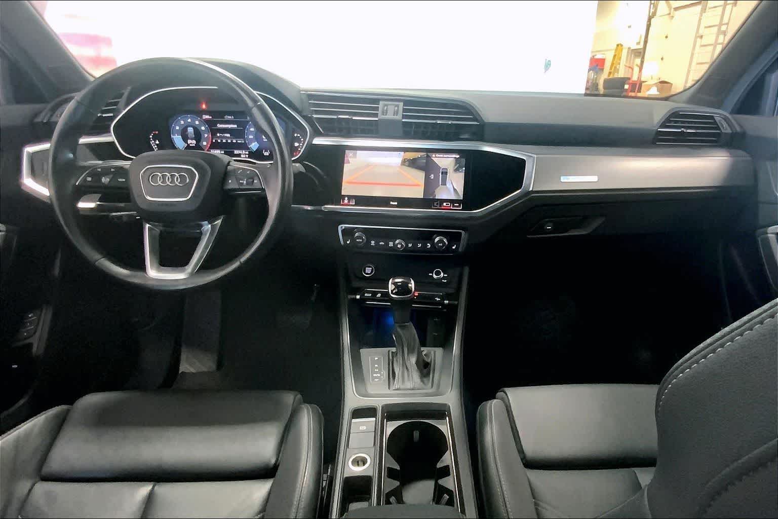 Thumbnail: 2023 Audi Q3 - 8